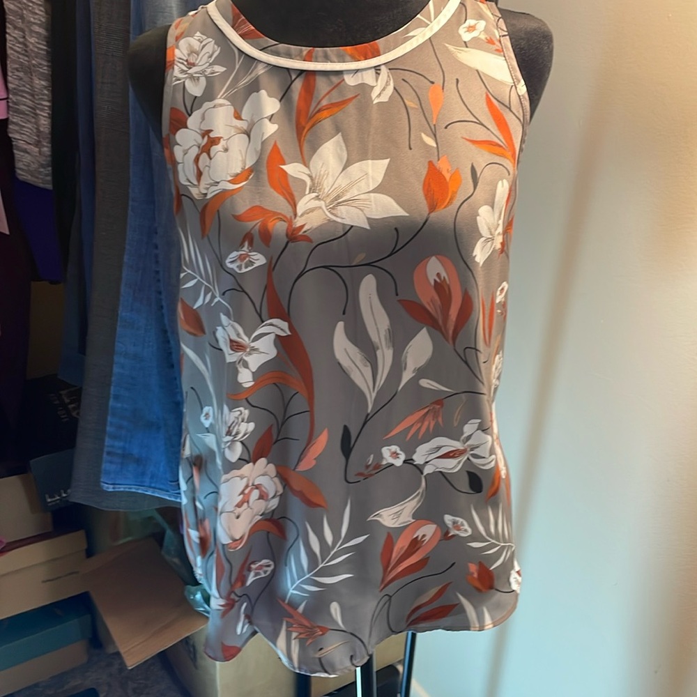 🛍️GUC LOFT floral tank blouse w/keyhole tie neck sz.sp 18p